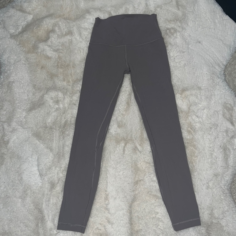 Lululemon align 25 size 4 leggings color Mauve